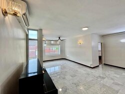 Lloyd Court (D9), Apartment #457021721